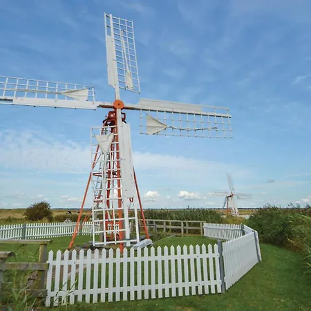 Three-bedroom In Bredebro 펜션 *