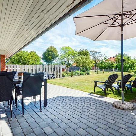 Three-bedroom In Bredebro