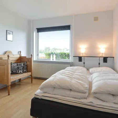 Сasa de vacaciones Three-bedroom In Bredebro