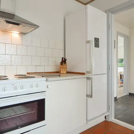 펜션 Three-bedroom In Bredebro *