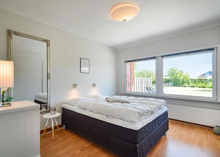 Three-bedroom In Casa vacanze *