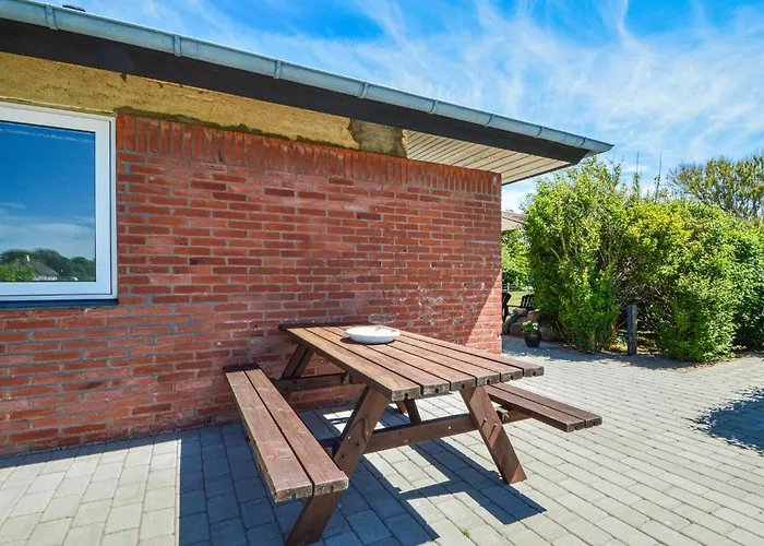 Three-bedroom In Casa vacanze Bredebro